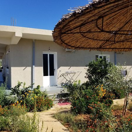 ホテル Rey Garden 2 Vlorë エクステリア 写真