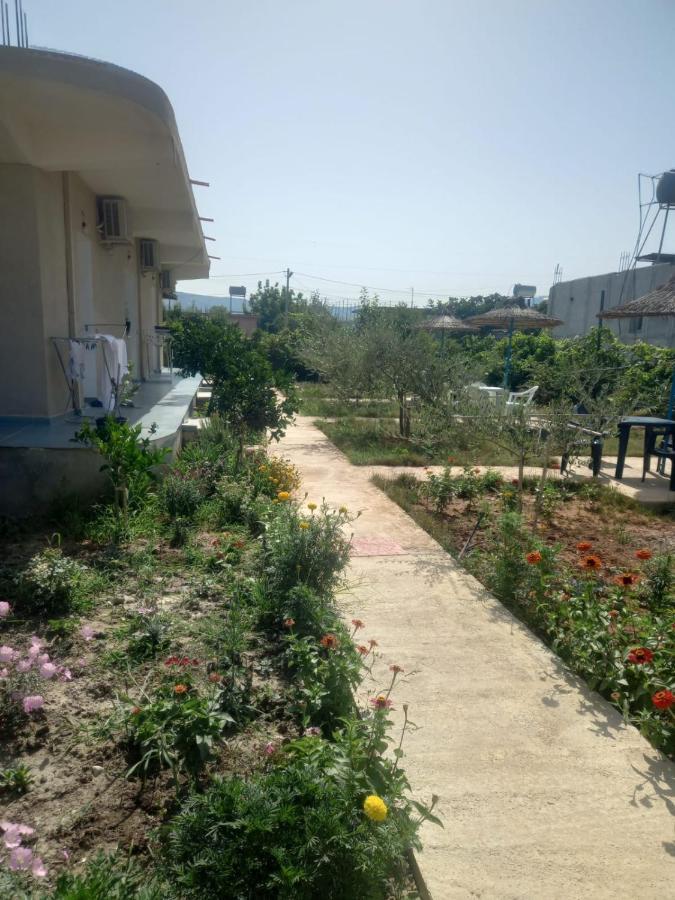 ホテル Rey Garden 2 Vlorë エクステリア 写真
